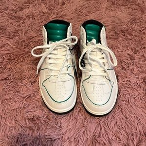 Zara Leather White & Green Sneakers Size 6.5 / Size 37 - NEW / NWT